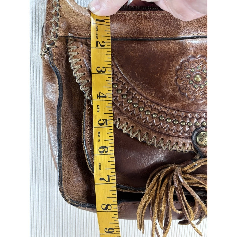 Patricia Nash "Camila" Tooled Leather ‎ Tassel Crossbody Bag Cognac Brown  NWT - Picture 14 of 16
